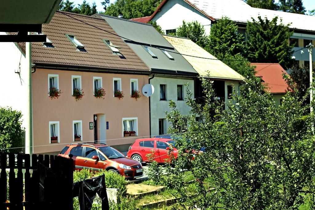 Apartment House Lalita Fužine エクステリア 写真