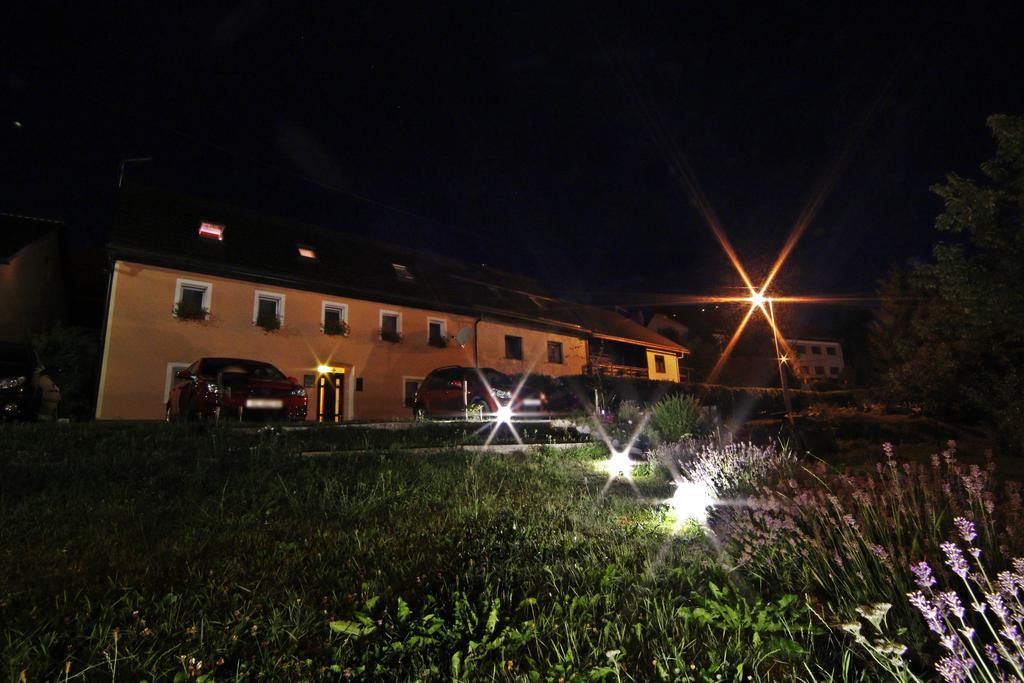 Apartment House Lalita Fužine エクステリア 写真