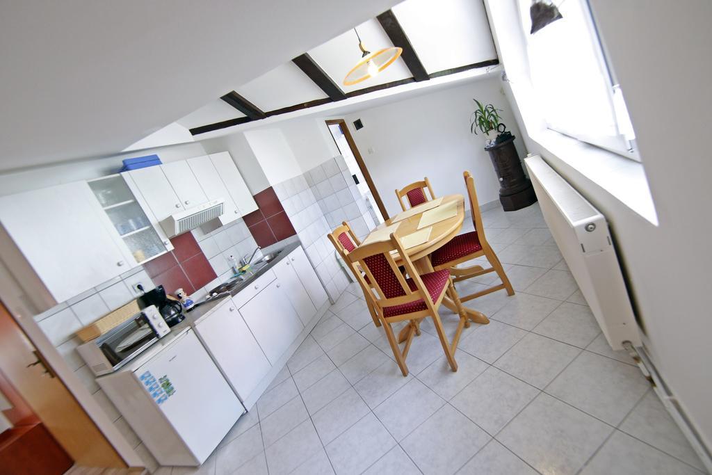 Apartment House Lalita Fužine エクステリア 写真