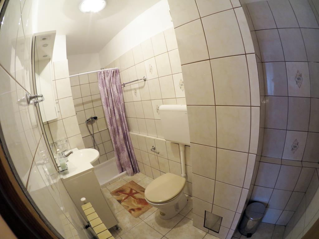 Apartment House Lalita Fužine エクステリア 写真